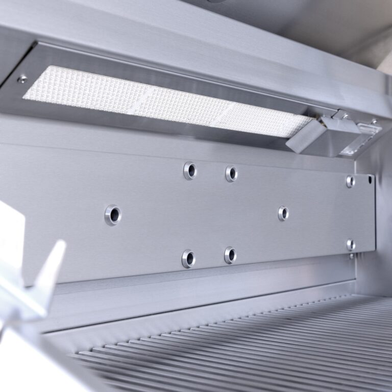 Summerset Quest 36-Inch Built-In Grill – 82,000 BTU with 3 Cast Stainless Burners & Rear Infrared Burner, 304 Stainless Steel, LED Knobs, Interior Halogen Lights, 9mm Grates, Spring-Assisted Hood
